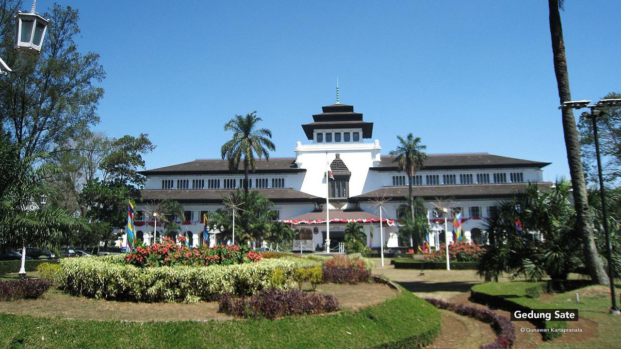 Hotel Zen Antapani Syariah 3*