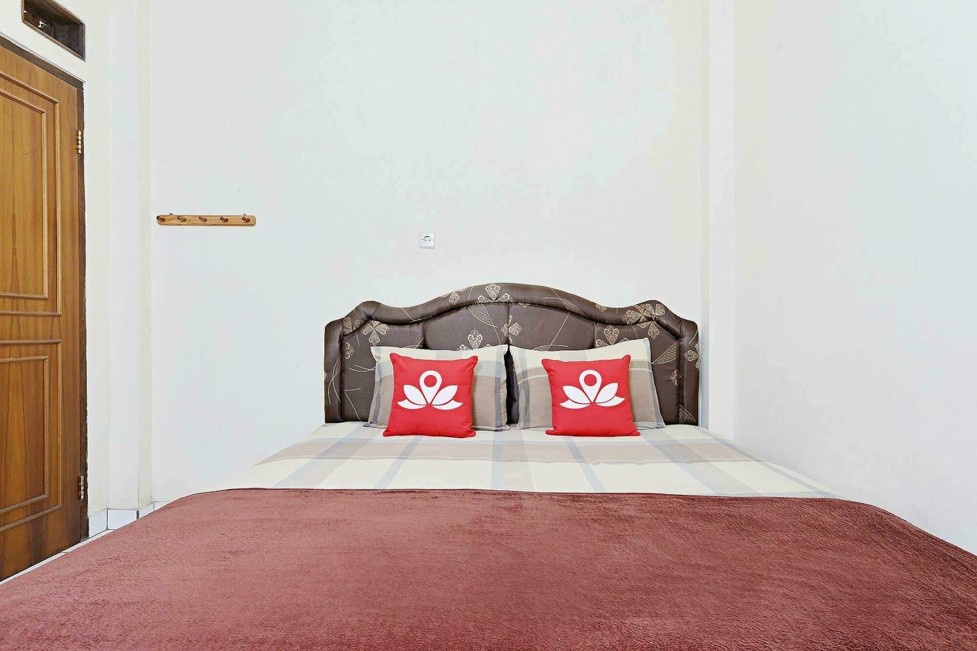 Hotel Zen Antapani Syariah